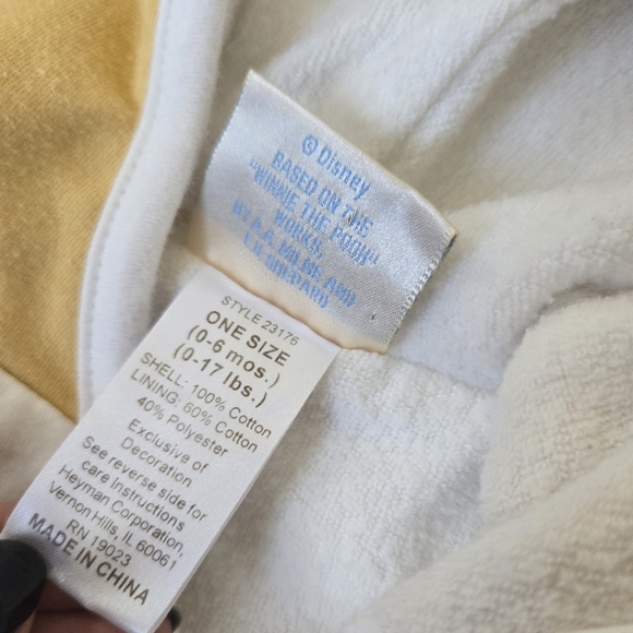 Vintage Y2K Disney Winnie the Pooh baby snuggly hooded swaddle sack - Picture 4 of 11